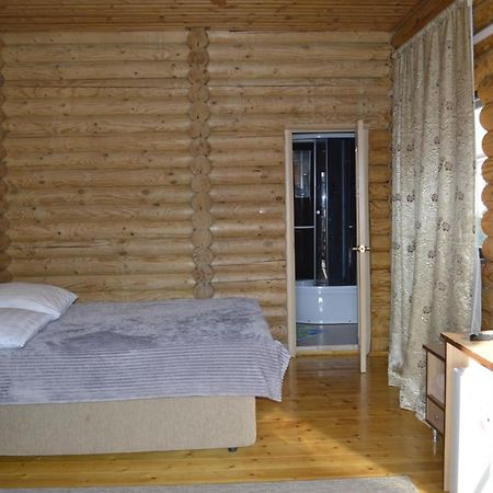 Абхазская Усадьба Hotel Gagra Kültér fotó